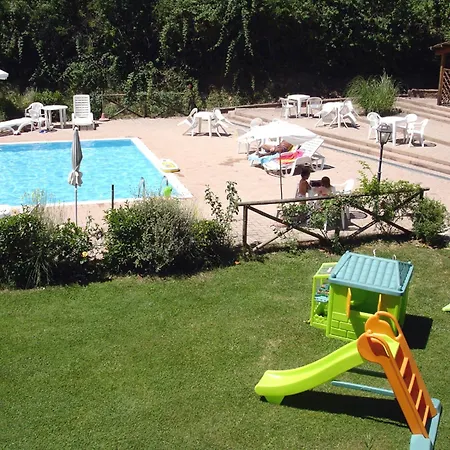 Дом отдыха Giulia Superior Shared Pool Wi-fi *