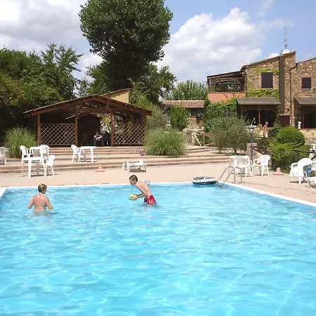 Giulia Superior Shared Pool Wi-fi Дом отдыха